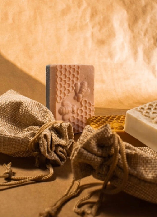 Queen Clean (Charcoal & Clay Detox Bar)